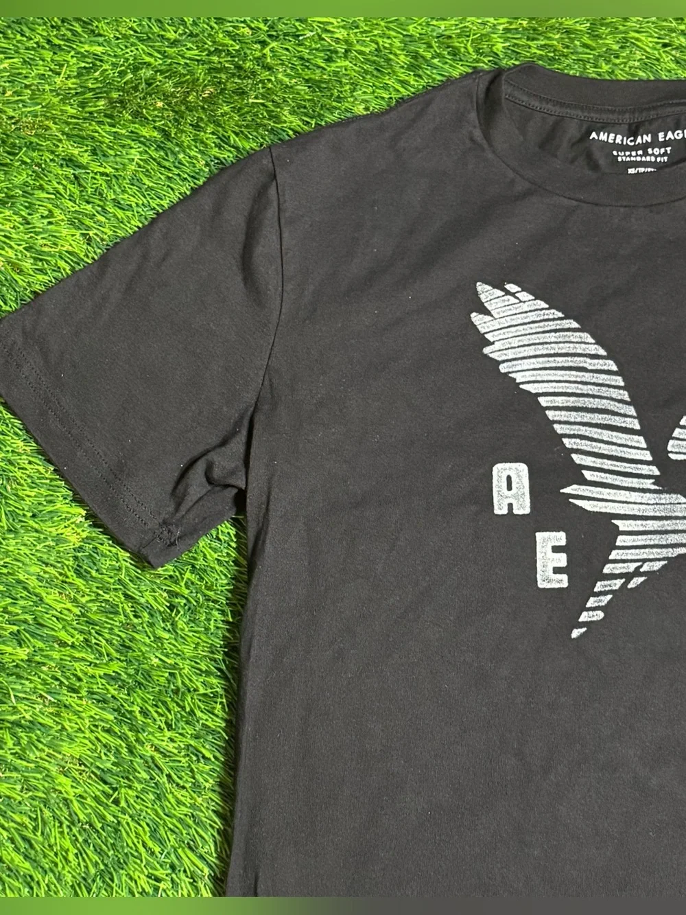 American Eagle Outfitters Men’s Black Graphic Logo T-Shirt - Picture 3 of 7